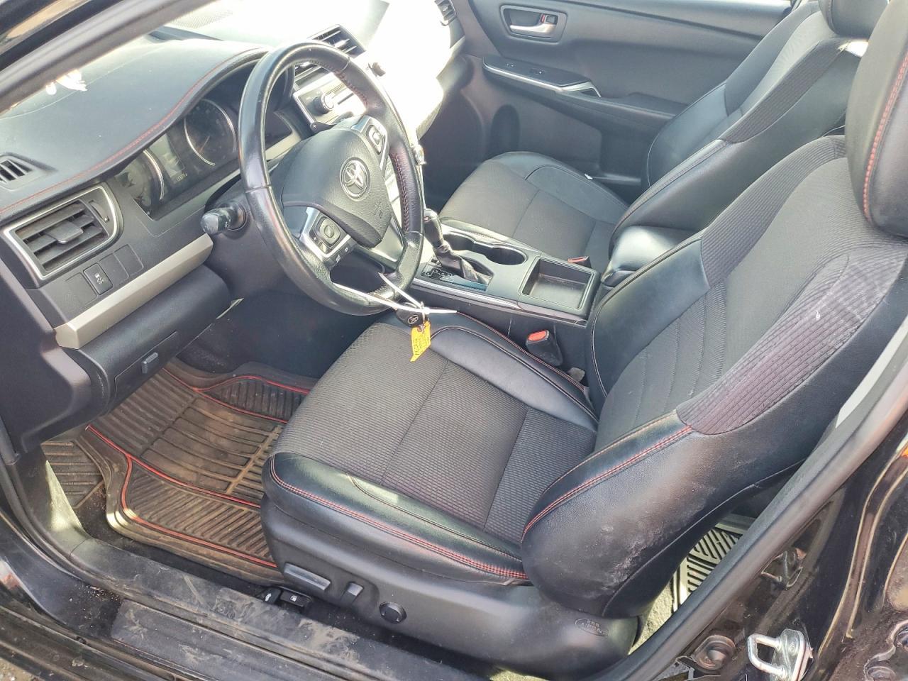 2017 Toyota Camry se