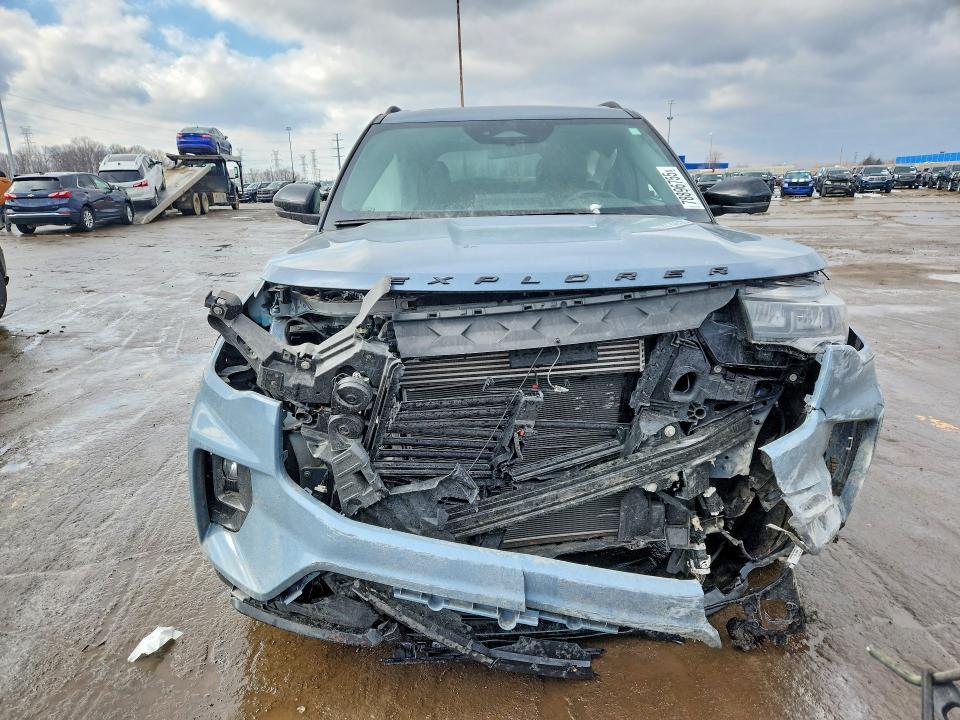 2025 Ford Explorer St-line