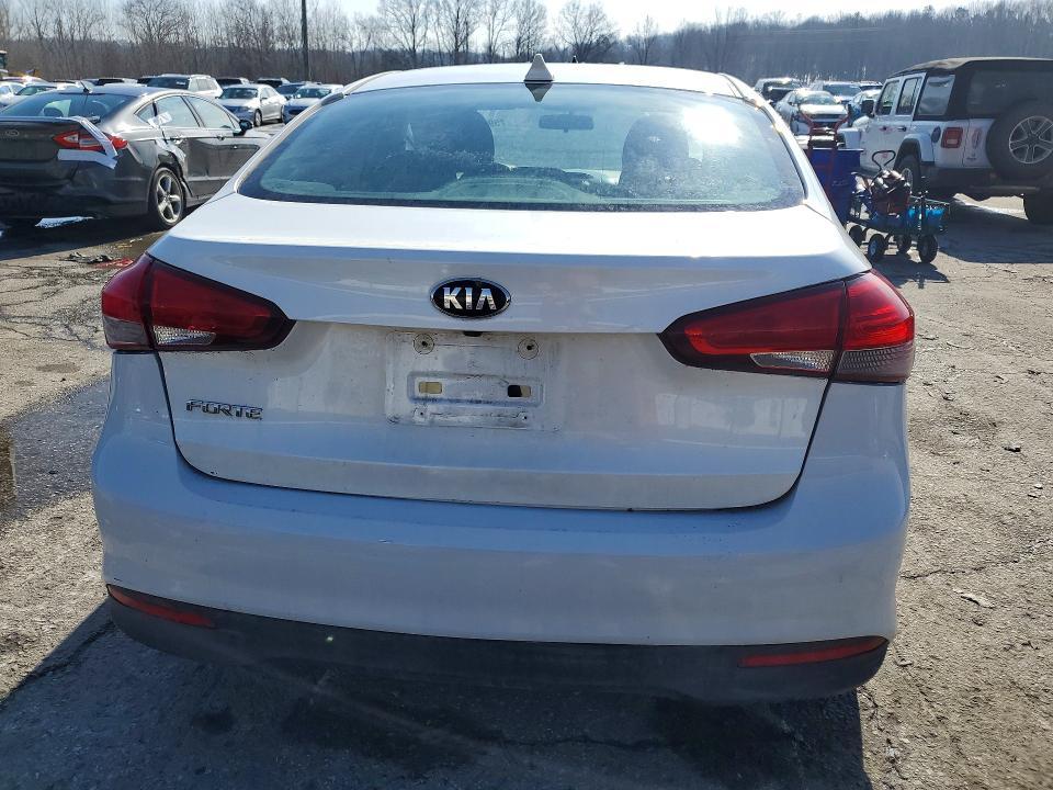 2018 KIA Forte lx