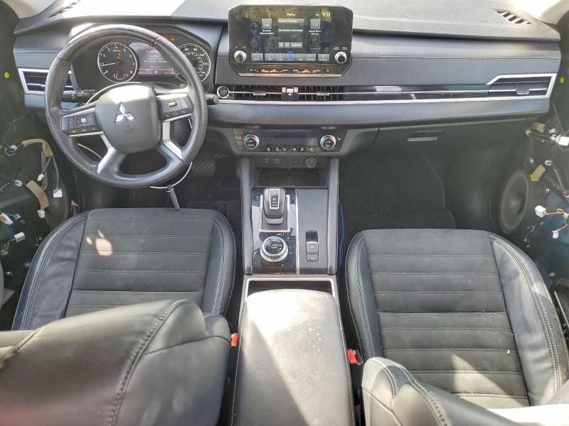 2022 Mitsubishi Outlander se