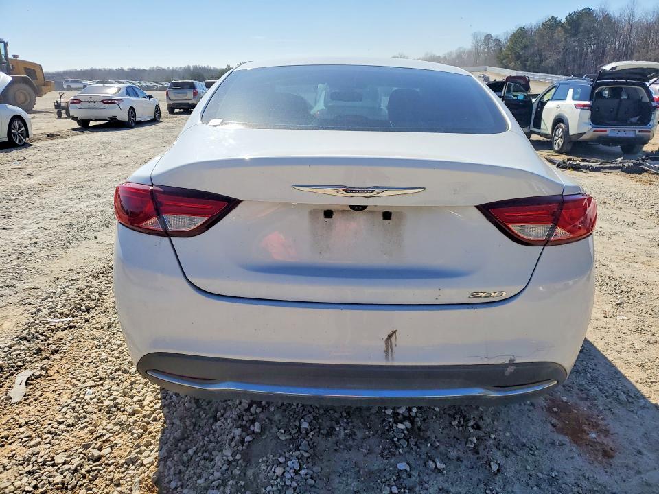 2016 Chrysler 200 Limited