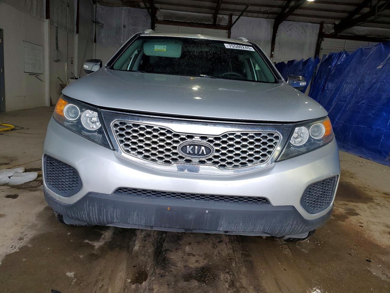2013 KIA Sorento lx