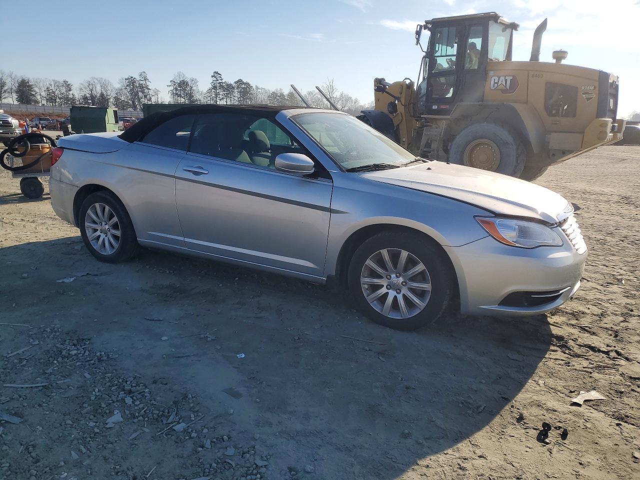 2012 Chrysler 200 Touring