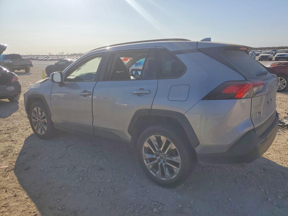 2020 Toyota Rav4 xle Premium