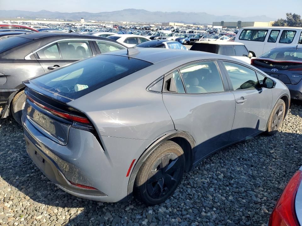 2023 Toyota Prius le