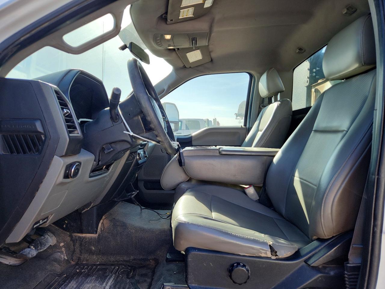 2017 Ford F550 Super Duty Utility / Service Truck