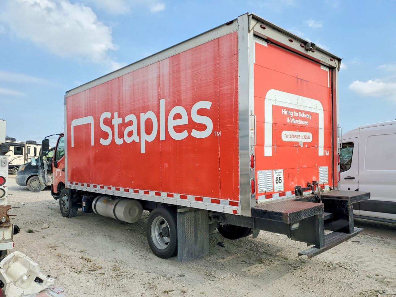 2018 Hino 195 BOX Truck