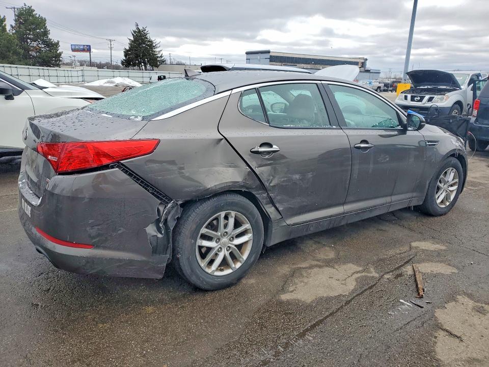 2013 KIA Optima lx
