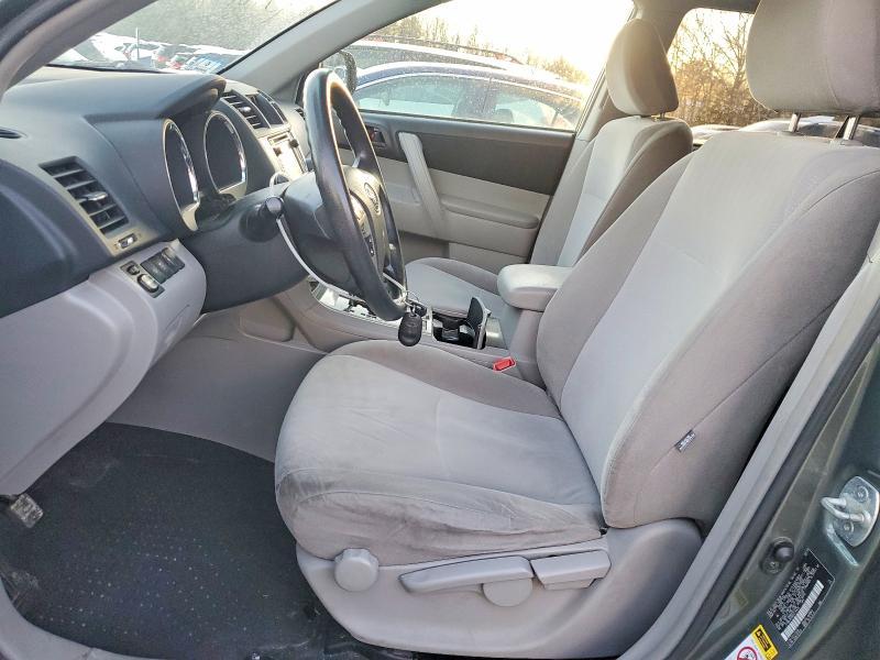 2013 Toyota Highlander Base