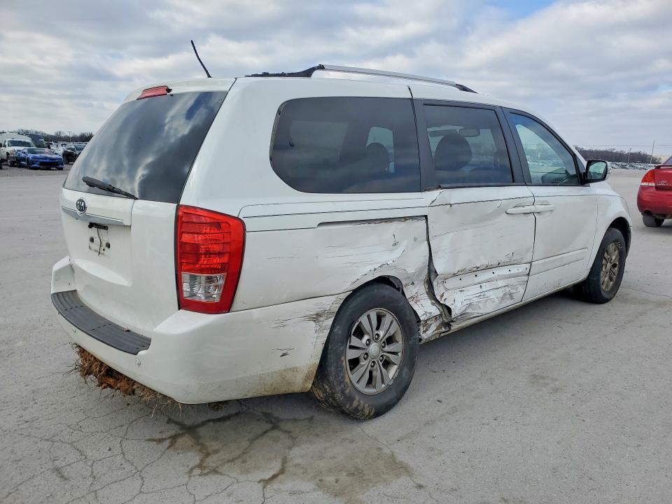 2012 KIA Sedona lx