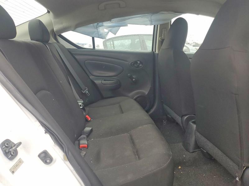 2016 Nissan Versa s