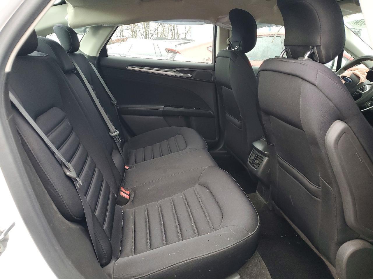 2015 Ford Fusion se Hybrid