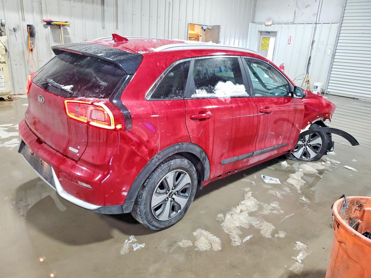 2017 KIA Niro fe