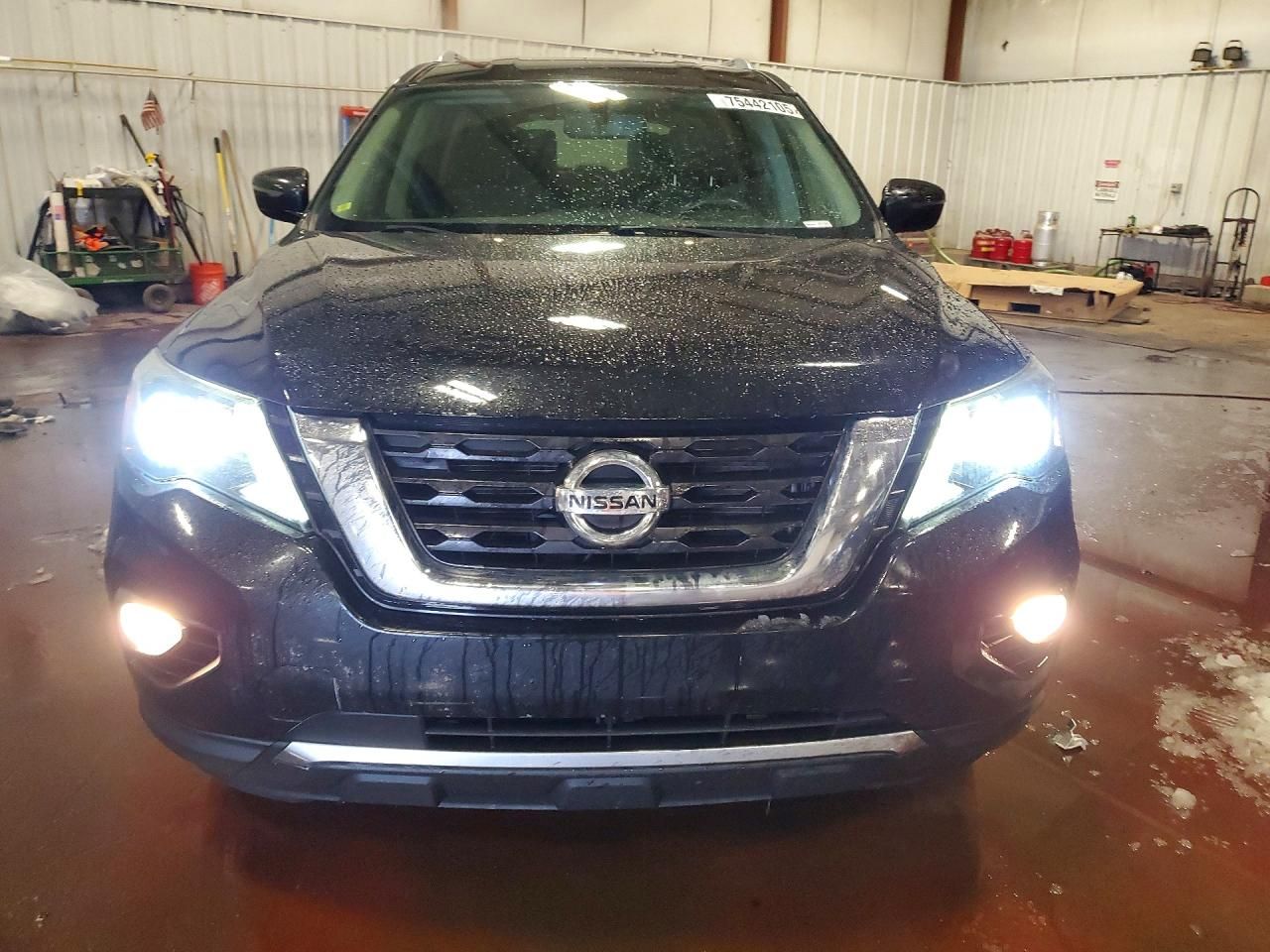 2017 Nissan Pathfinder s