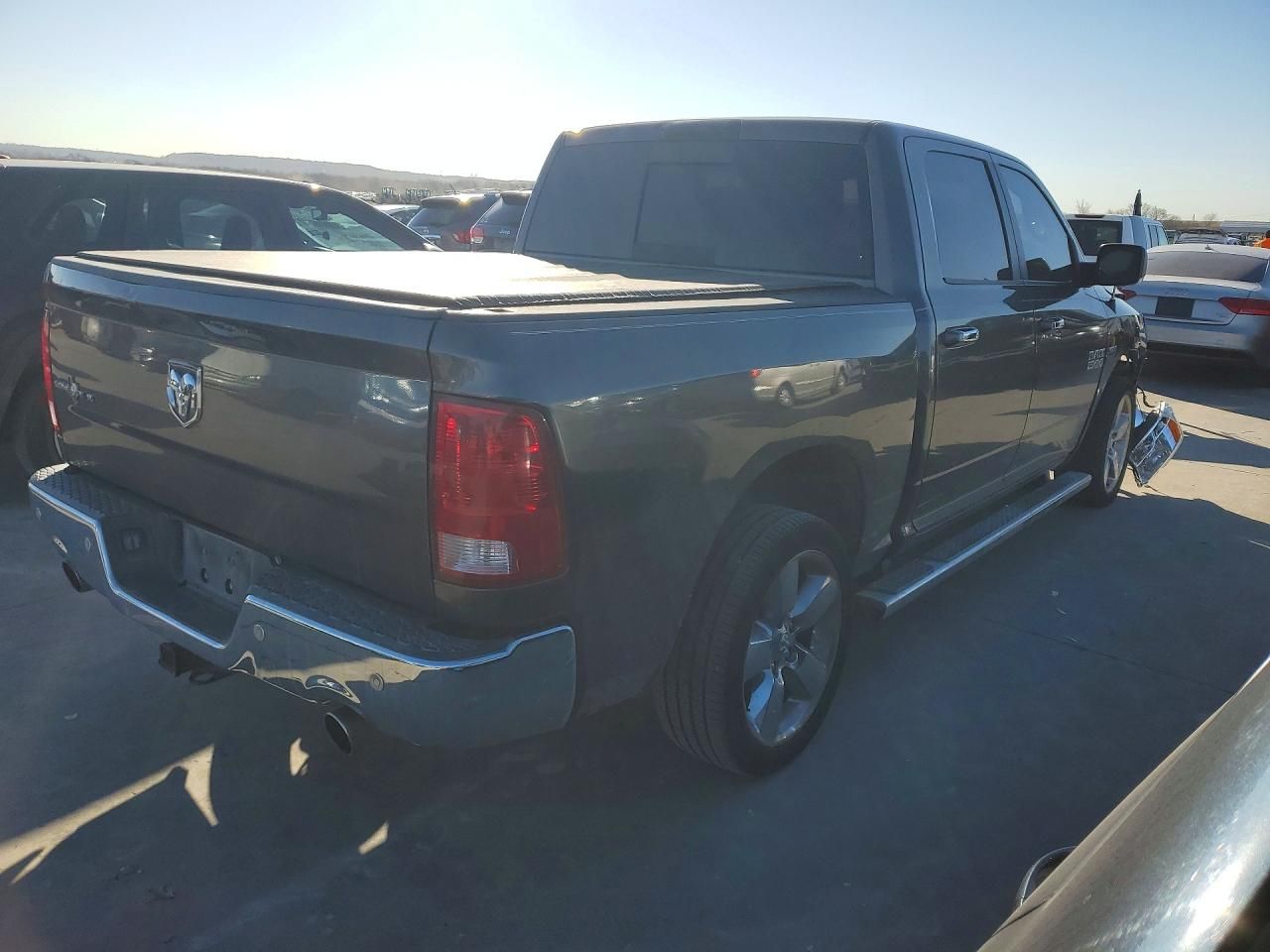 2016 Dodge RAM 1500 SLT