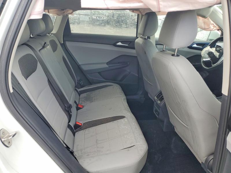 2023 Volkswagen Taos se