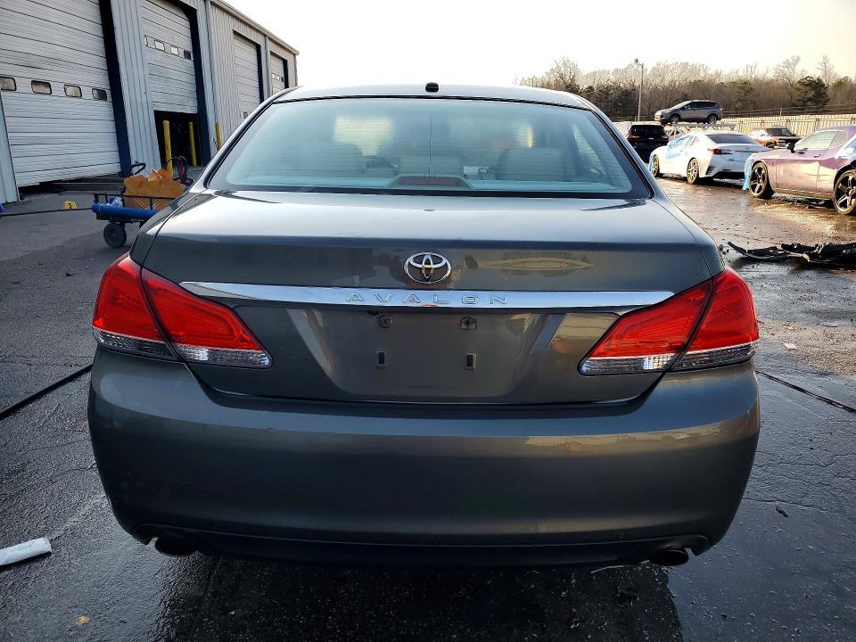 2011 Toyota Avalon Base