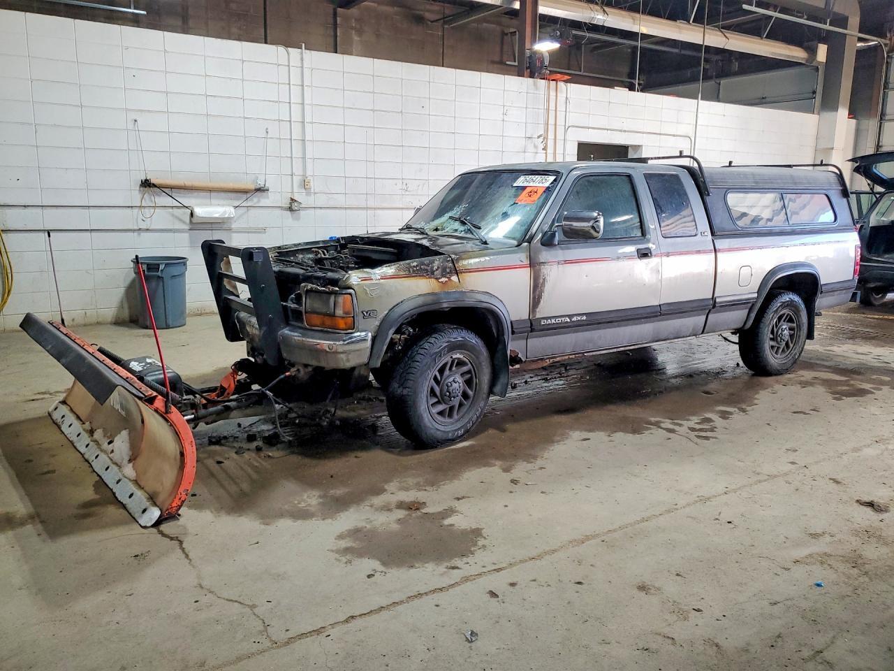 1993 Dodg Dakota Club PU 4X4
