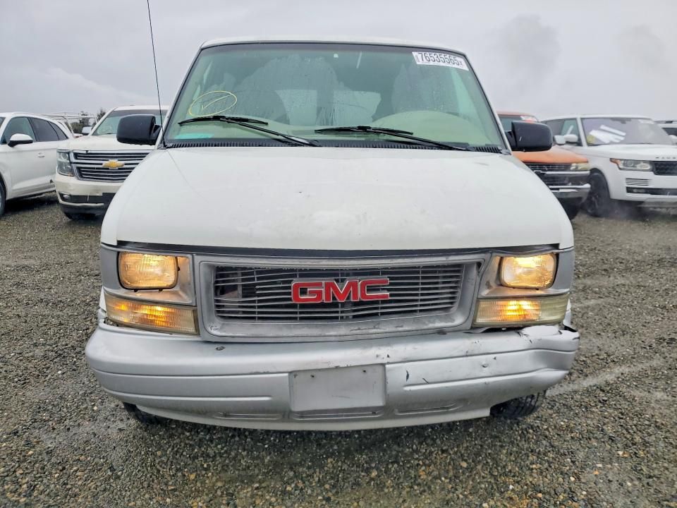 2000 GMC Safari XT