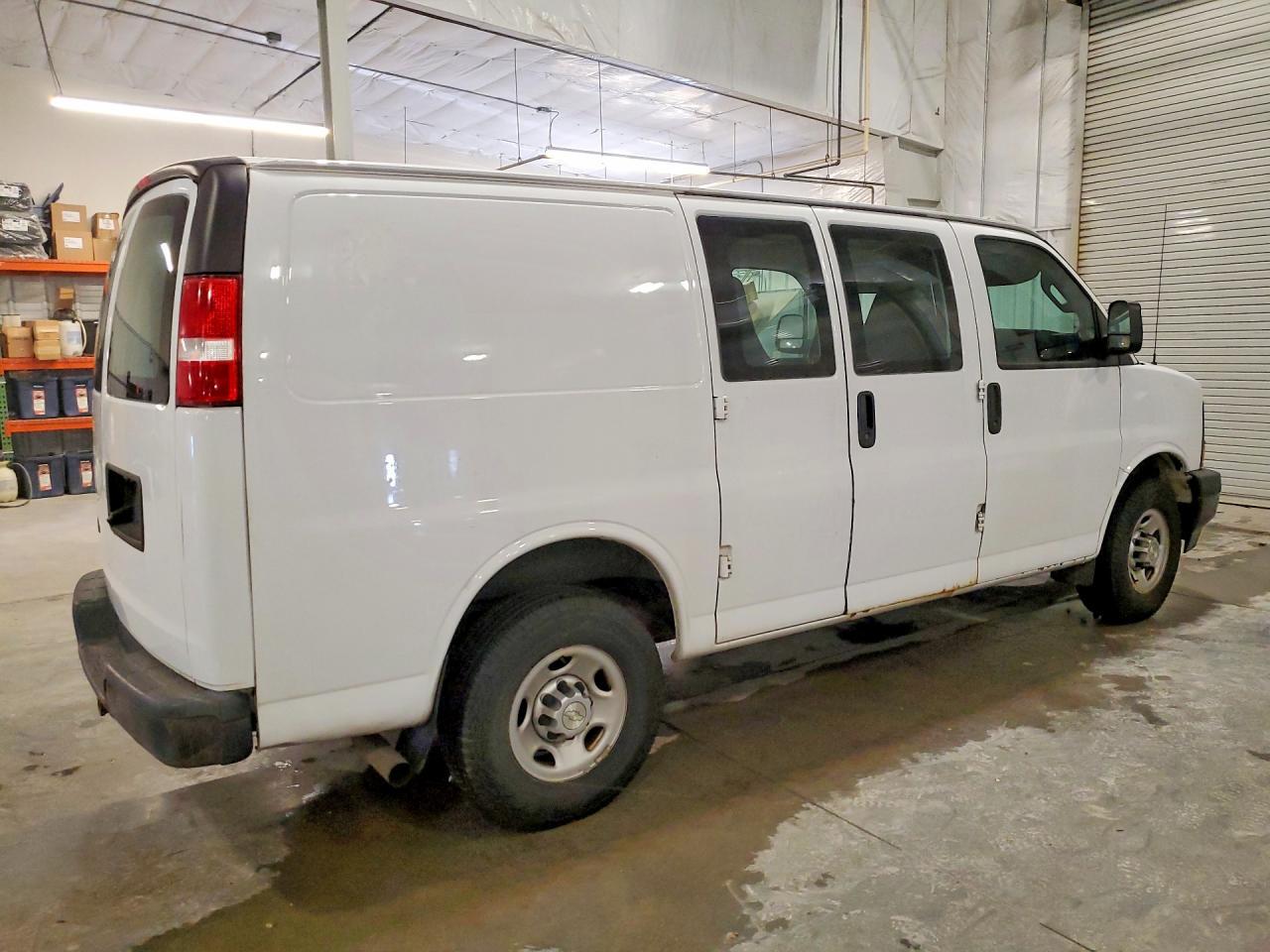 2017 Chevrolet Express G2500
