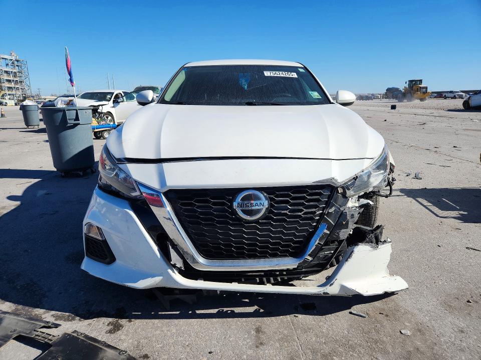 2019 Nissan Altima s