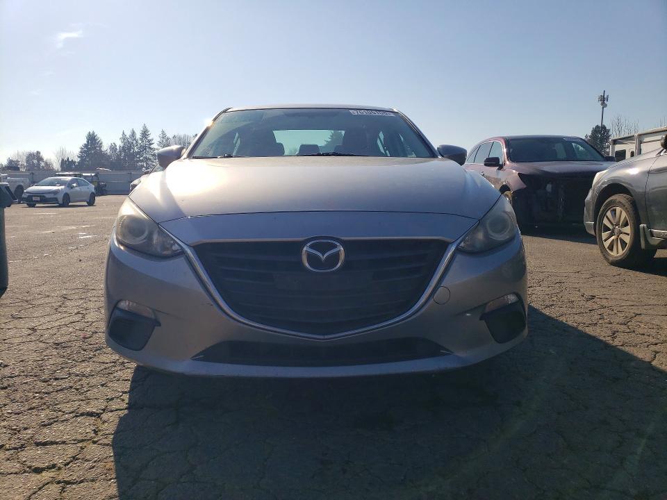 2016 Mazda 3 Sport