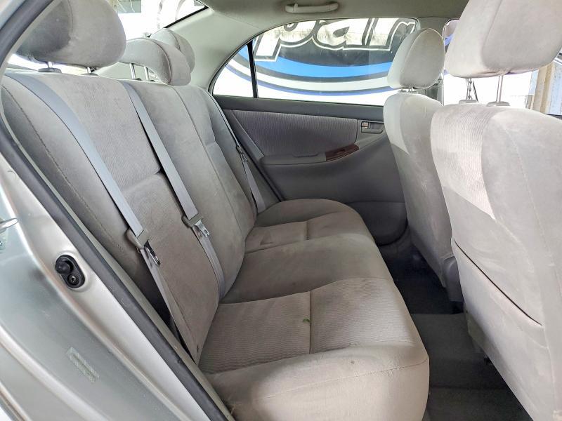 2005 Toyota Corolla le