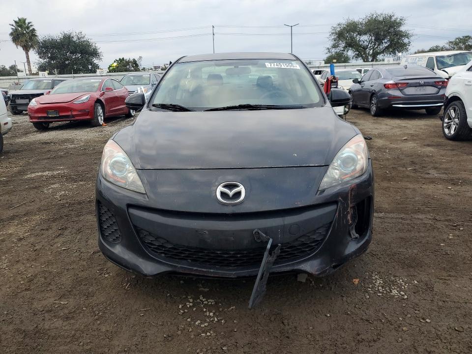 2013 Mazda 3 I