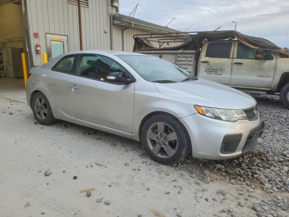 2010 KIA Forte Koup ex