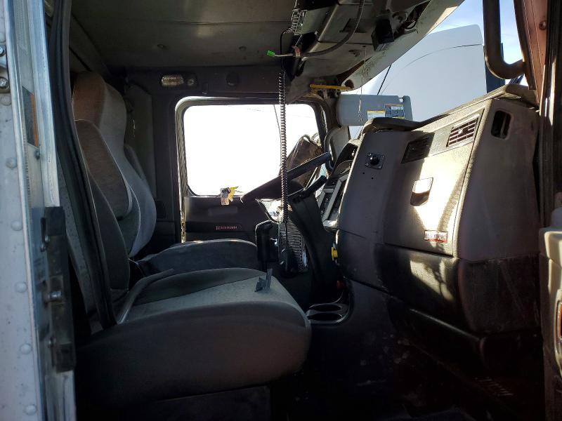 2014 Kenworth T800-Semi Truck