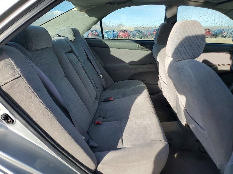 2002 Toyota Camry le
