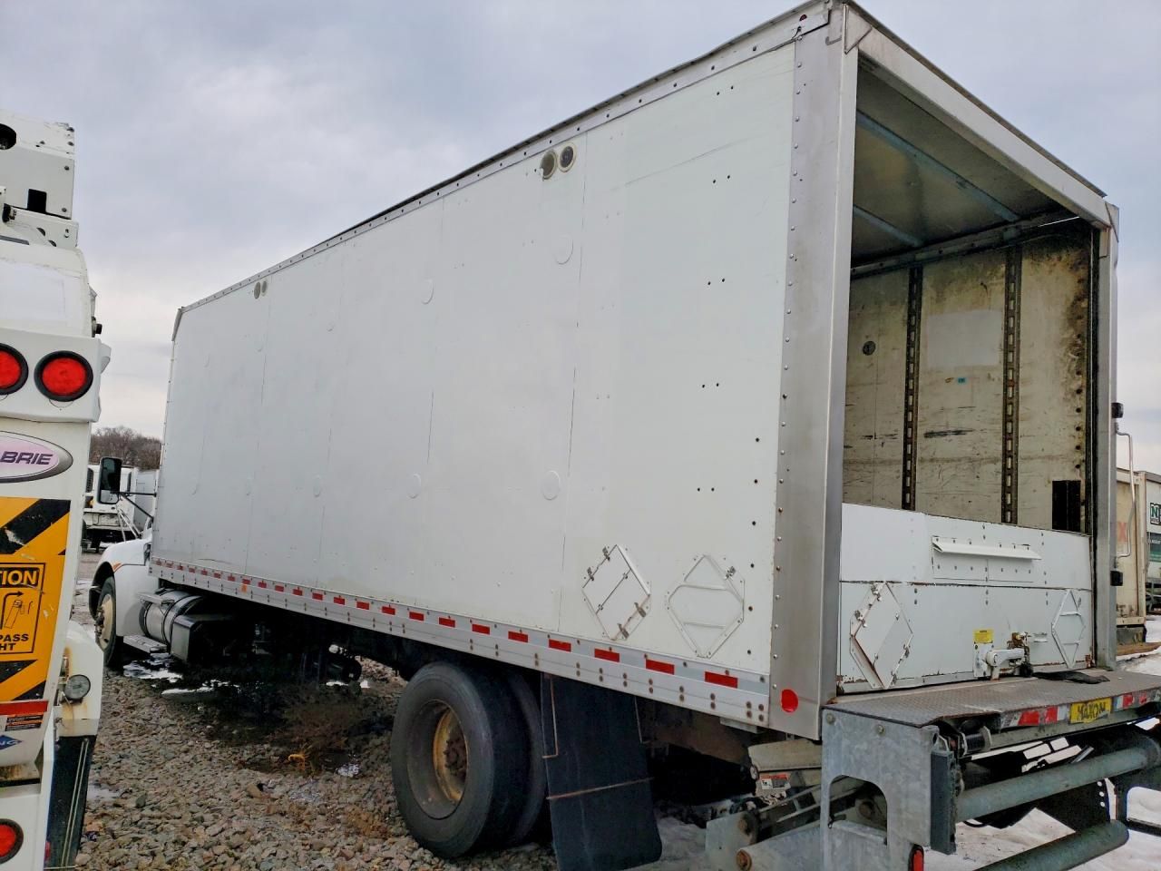 2013 Kenworth T370 BOX Truck
