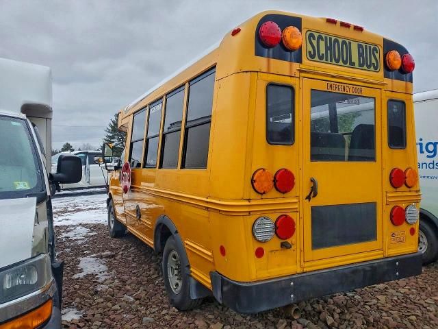 2016 Chevrolet Express G3-bus