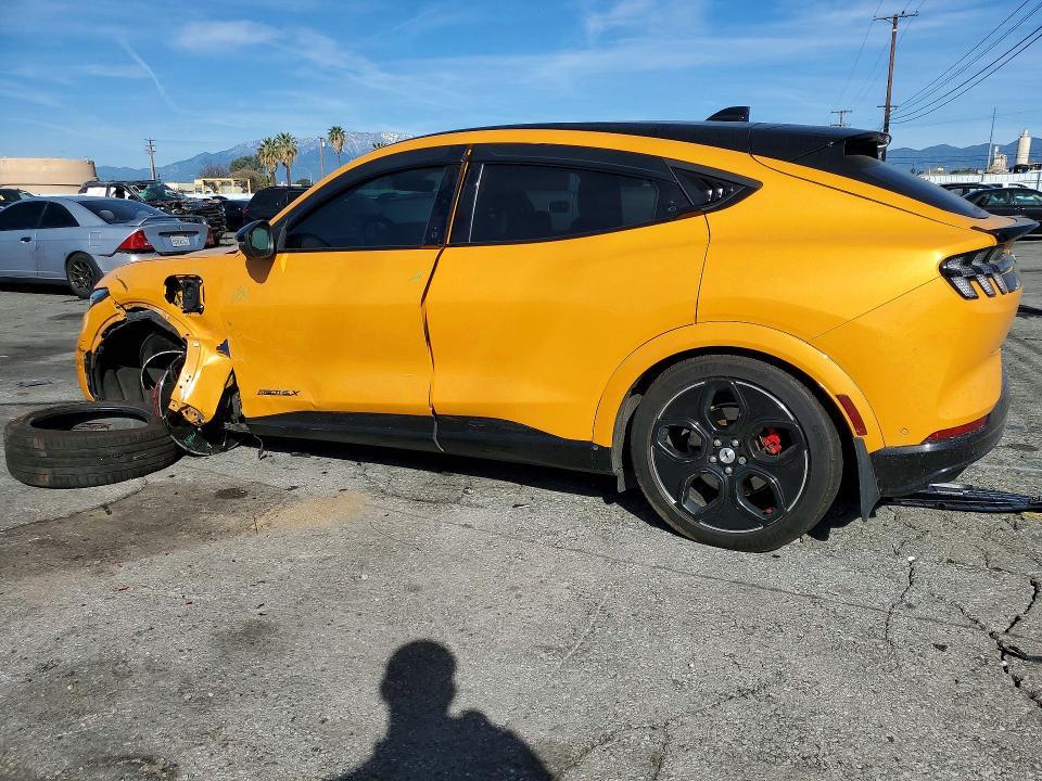 2022 Ford Mustang Mach-e gt