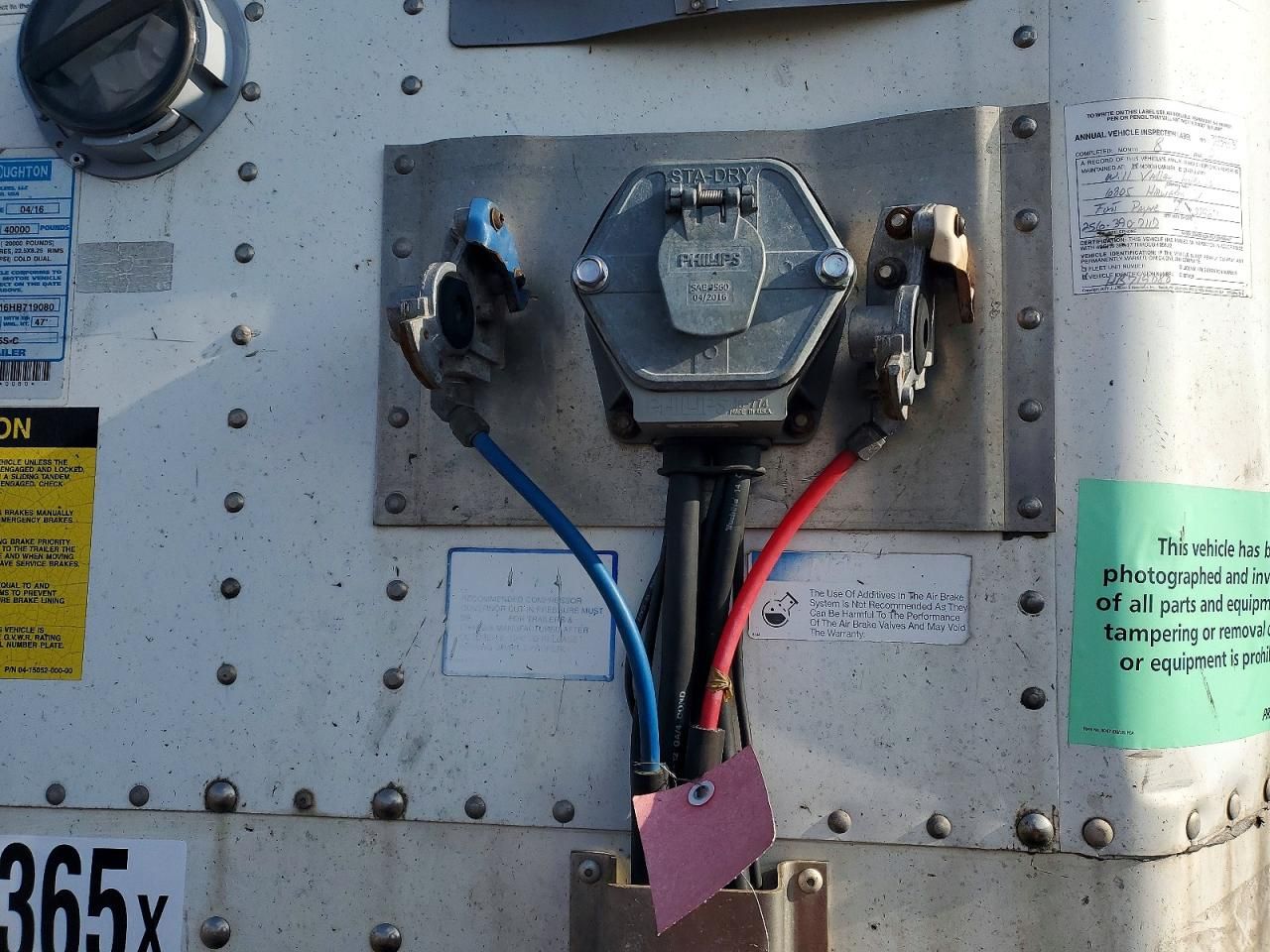 2017 Stoughton Trailer