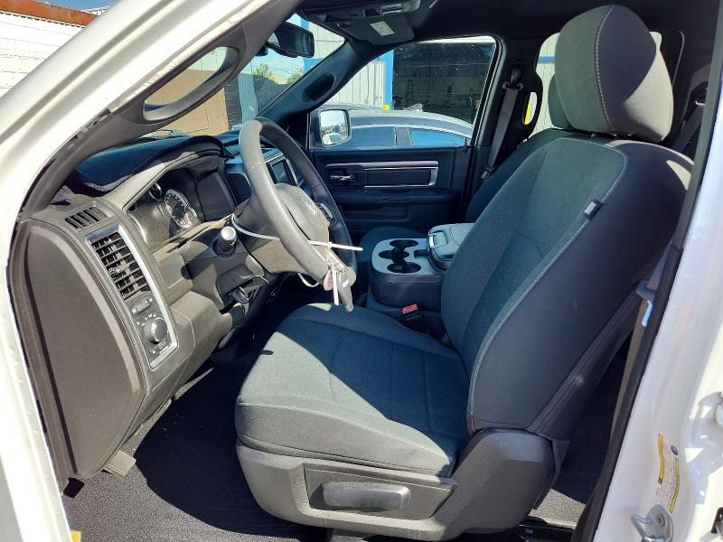 2022 Dodge Ram 1500 Classic slt