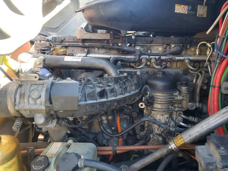 2016 Freightliner Cascadia 125 Semi Truck