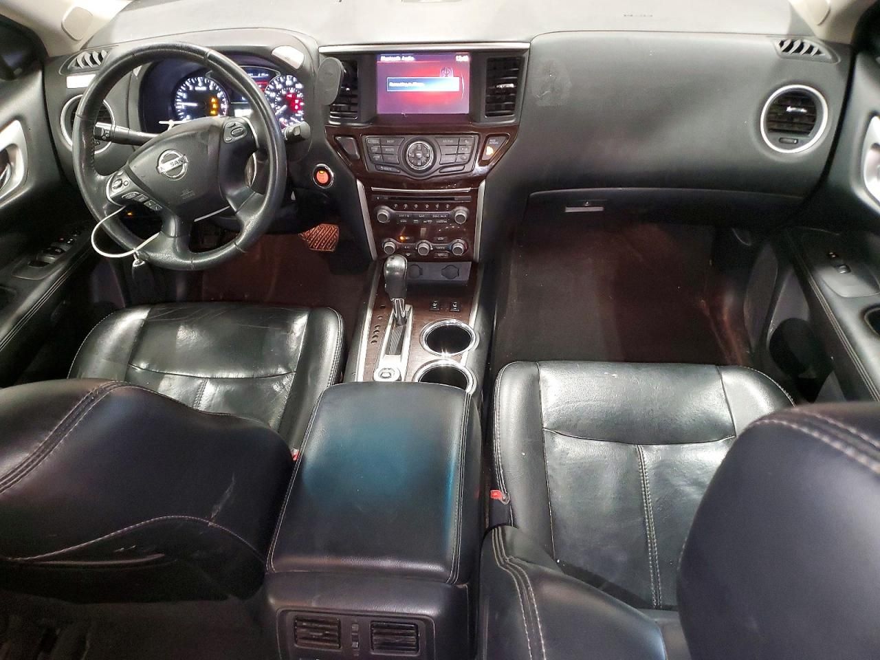 2015 Nissan Pathfinder s