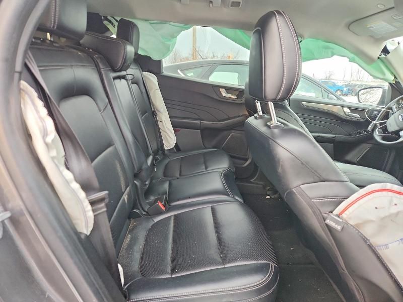 2021 Ford Escape Titanium