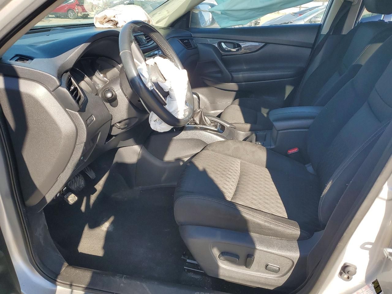 2017 Nissan Rogue sv