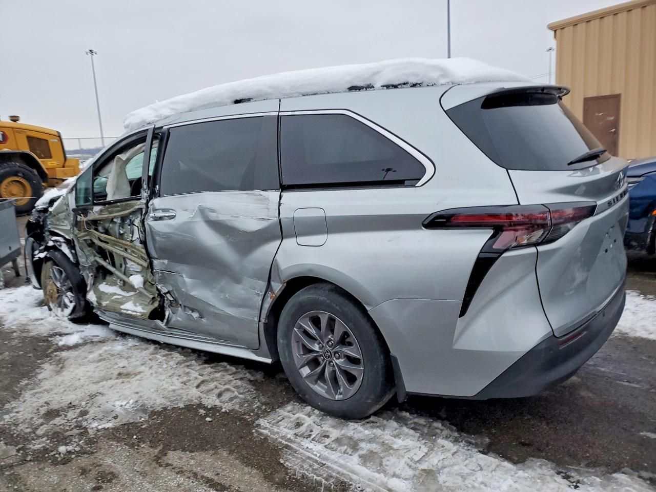 2023 Toyota Sienna xle