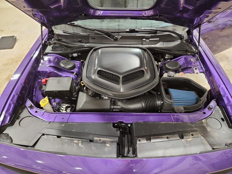 2016 Dodge Challenger r