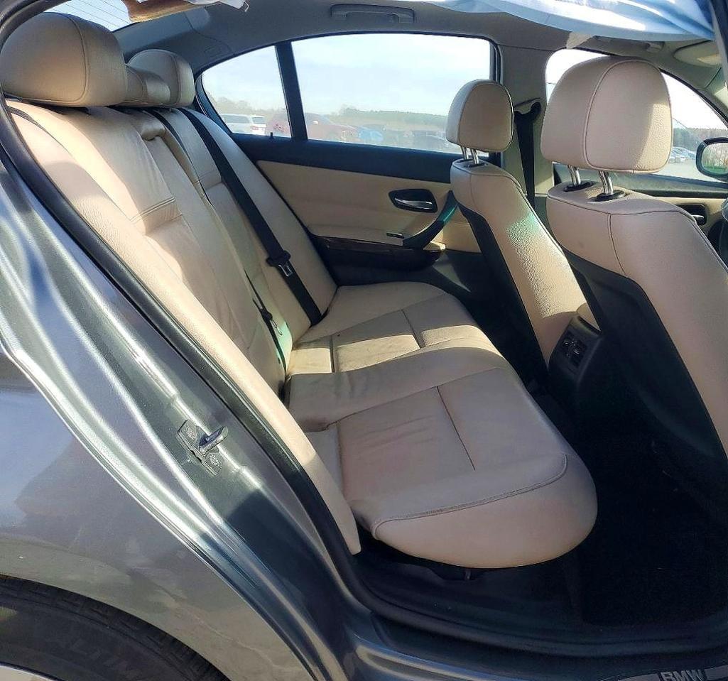 2011 BMW 328 xi Sulev