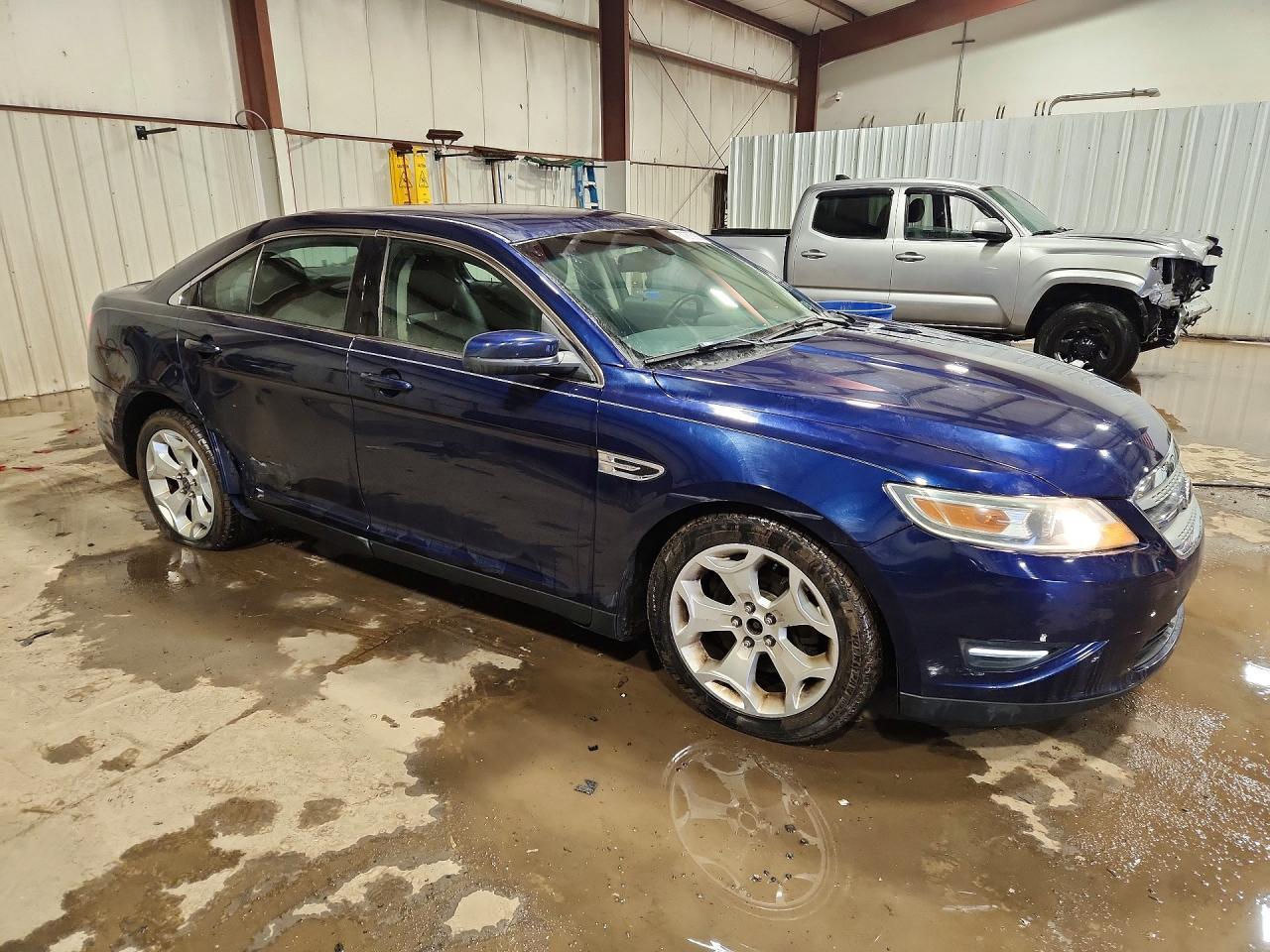 2011 Ford Taurus sel