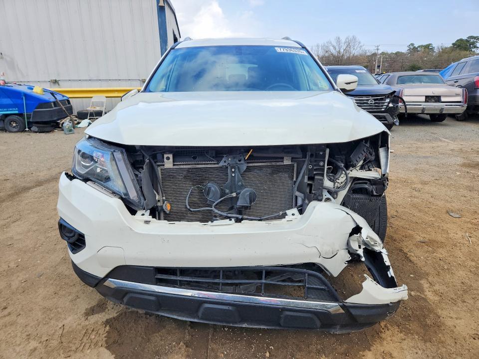 2020 Nissan Pathfinder s