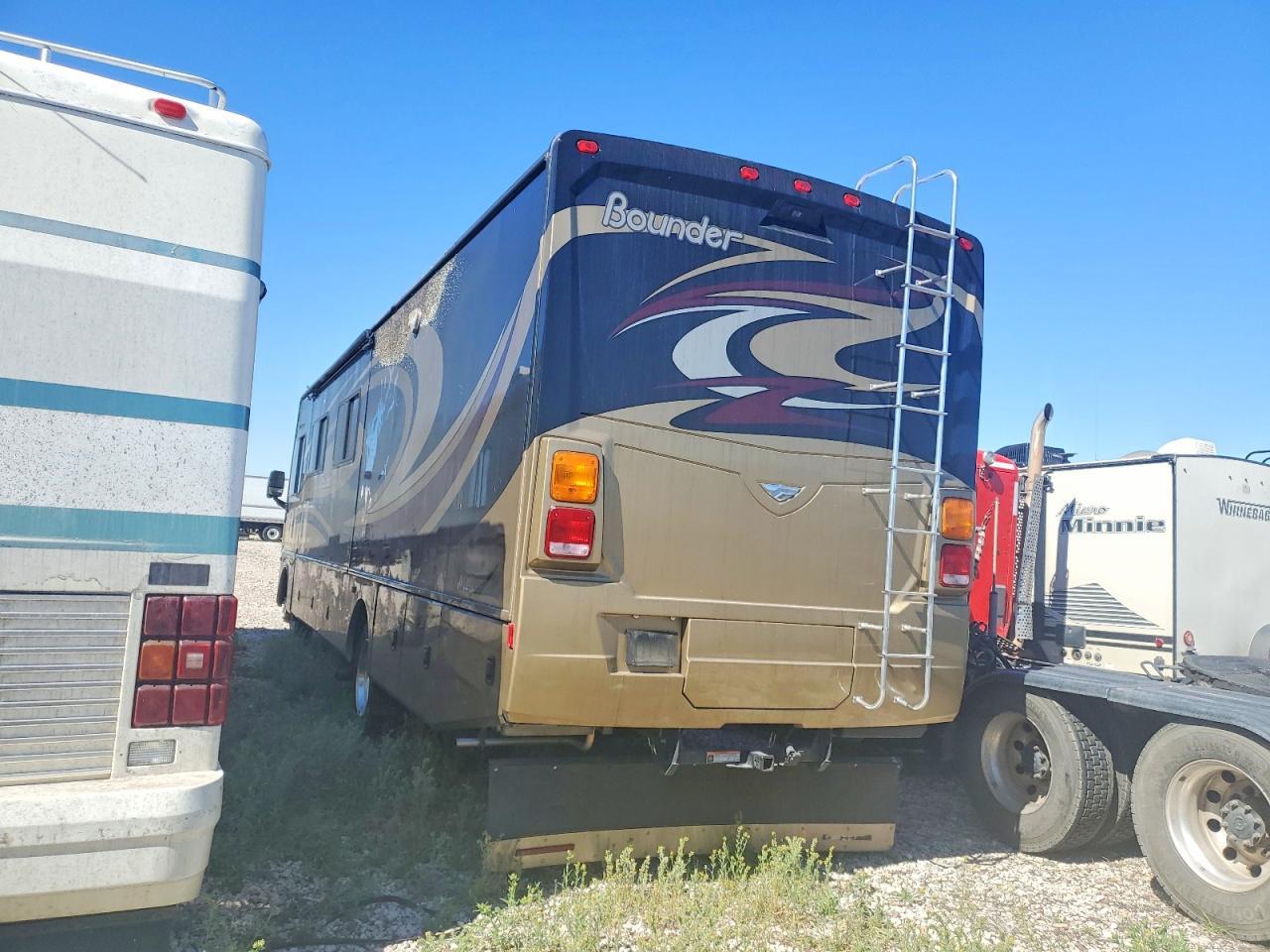 2013 Ford F53 RV