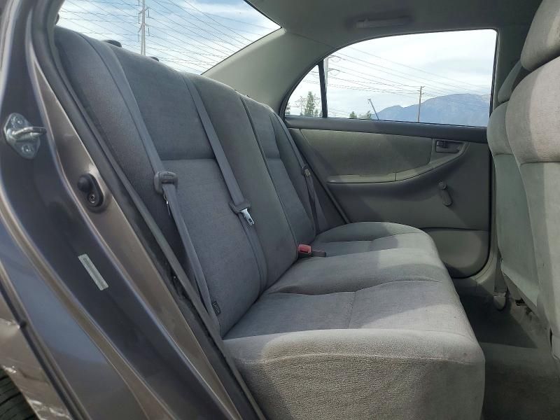 2004 Toyota Corolla ce