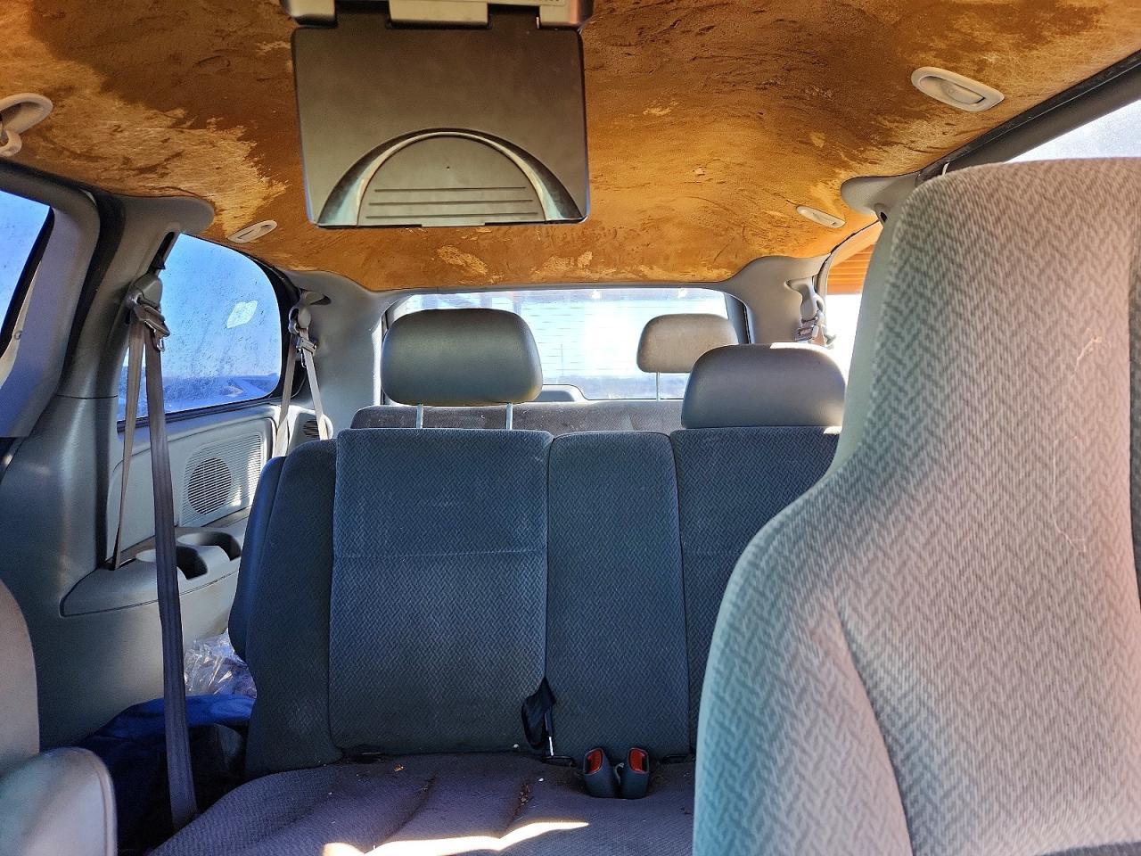 2005 Dodge Grand Caravan se