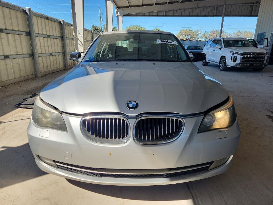 2010 BMW 528 xi