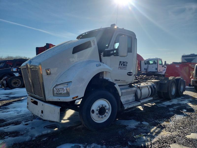 2020 Kenworth T880 Semi Truck